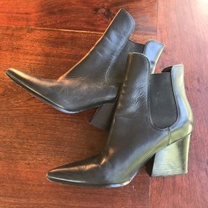 Kylie + Kendall Finigan Boots